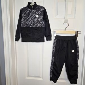 NWOT Hurley Boys Tracksuit Size 3 Black Grey Logo Activewear Set Matching Outfit